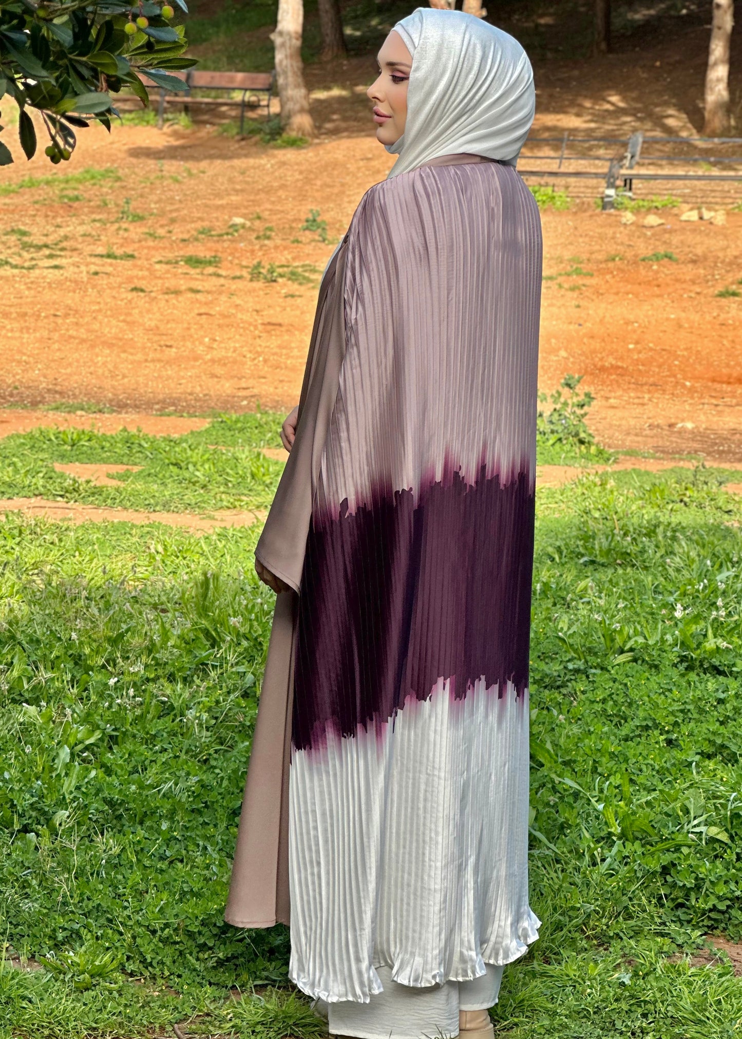 Plain X Gradient Pleated Kimono